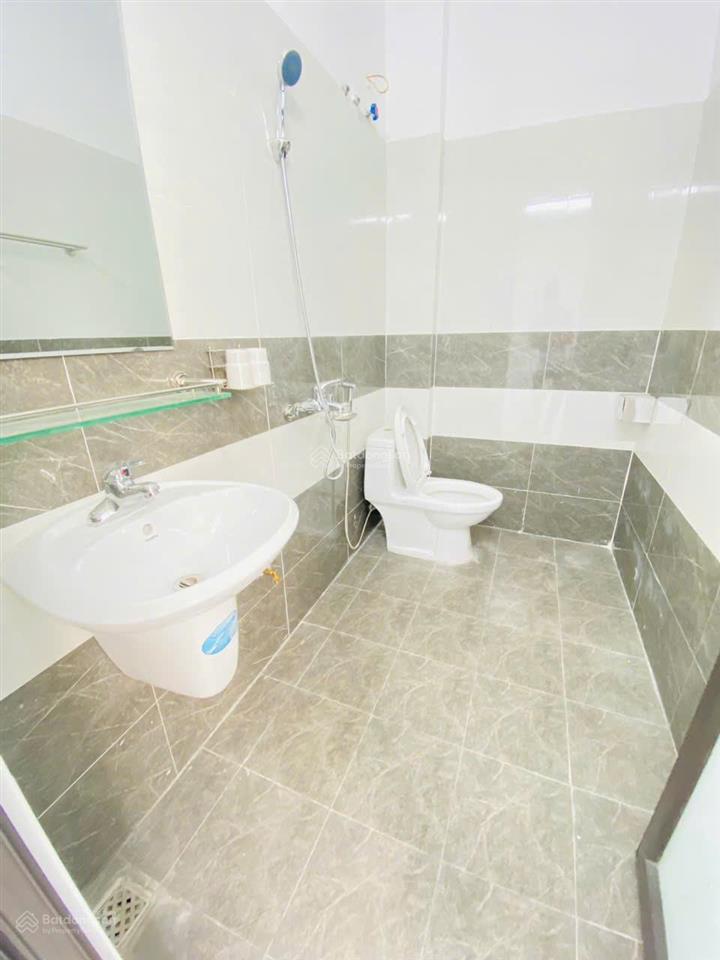 Nhà đẹp 3 tầng đường 6m ô tô quay đầu, hoàng mai, đồng thái  an dương