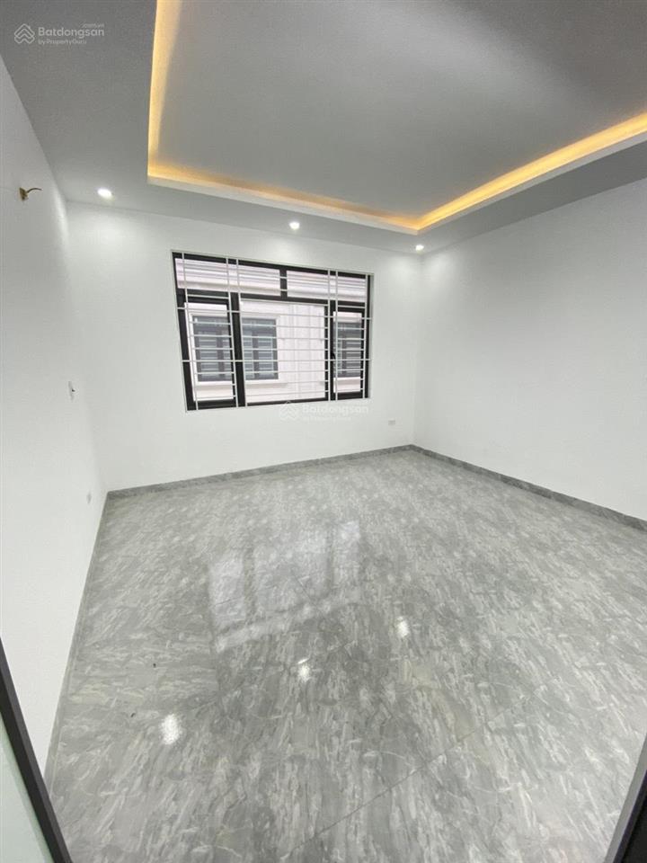 Nhà đẹp 3 tầng đường 6m ô tô quay đầu, hoàng mai, đồng thái  an dương