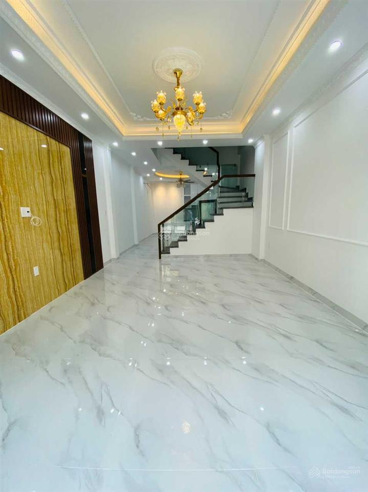 Nhà đẹp buôn bán tốt đường 13m ô tô tránh nhau  hùng vương  hồng bàng, đủ nội thất, bãi xe