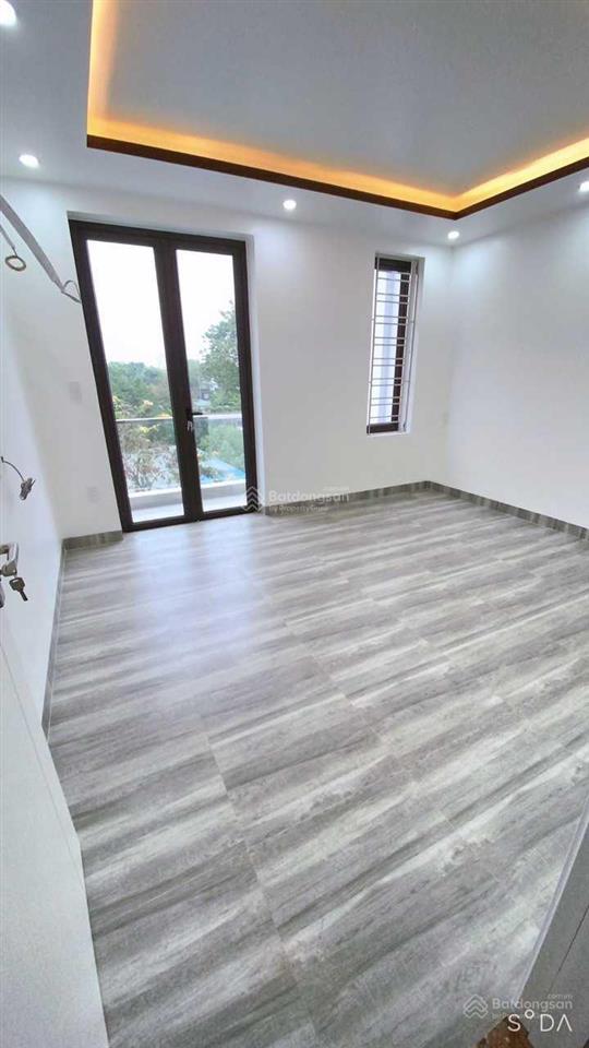 Nhà đẹp buôn bán tốt đường 13m ô tô tránh nhau  hùng vương  hồng bàng, đủ nội thất, bãi xe