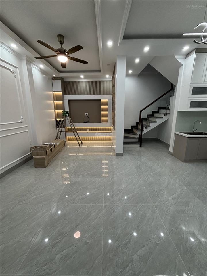 Nhà đẹp độc lập 4 tầng ngõ 6m ô tô để cửa  gần cầu an dương, cách mặt đường tôn đức thắng 100m