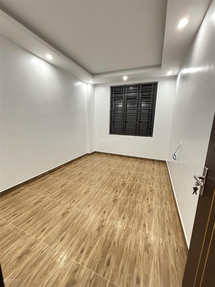 Nhà đẹp độc lập 4 tầng ngõ 6m ô tô để cửa  gần cầu an dương, cách mặt đường tôn đức thắng 100m
