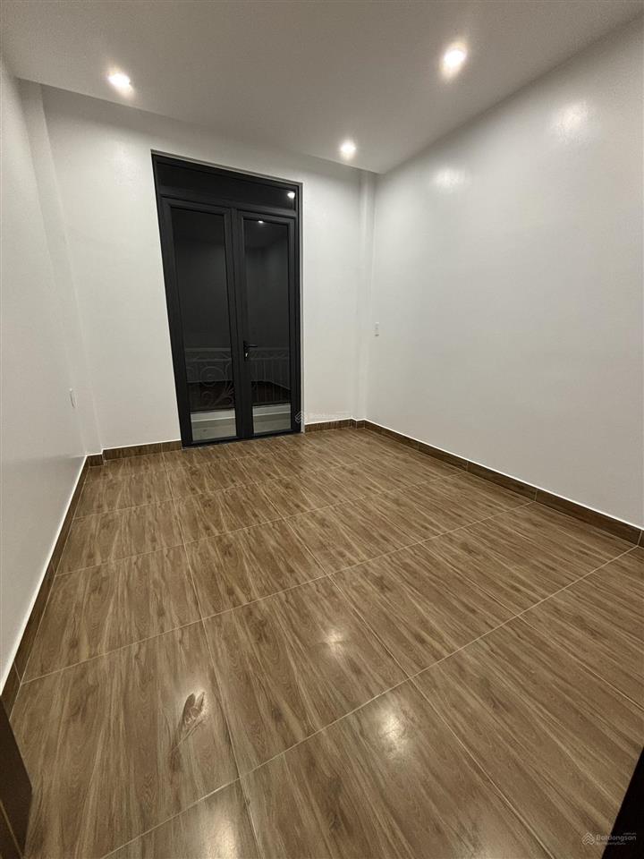 Nhà đẹp độc lập 4 tầng ngõ 6m ô tô để cửa  gần cầu an dương, cách mặt đường tôn đức thắng 100m
