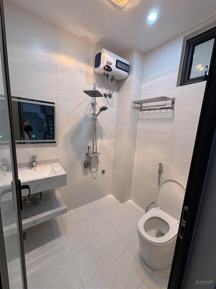 Nhà đẹp độc lập 4 tầng ngõ 6m ô tô để cửa  gần cầu an dương, cách mặt đường tôn đức thắng 100m