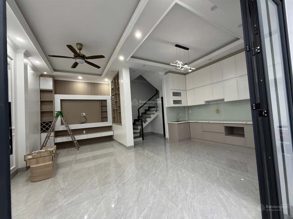 Nhà đẹp độc lập 4 tầng ngõ 6m ô tô để cửa  gần cầu an dương, cách mặt đường tôn đức thắng 100m