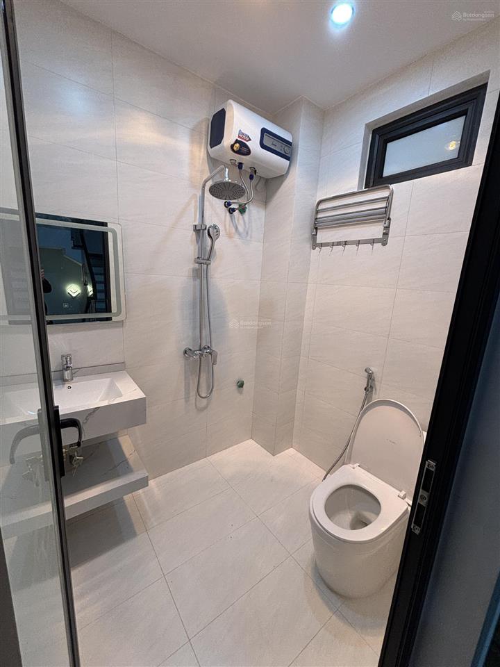 3 tầng hiện đại, ô tô ra vào gần hoàng huy an đồng