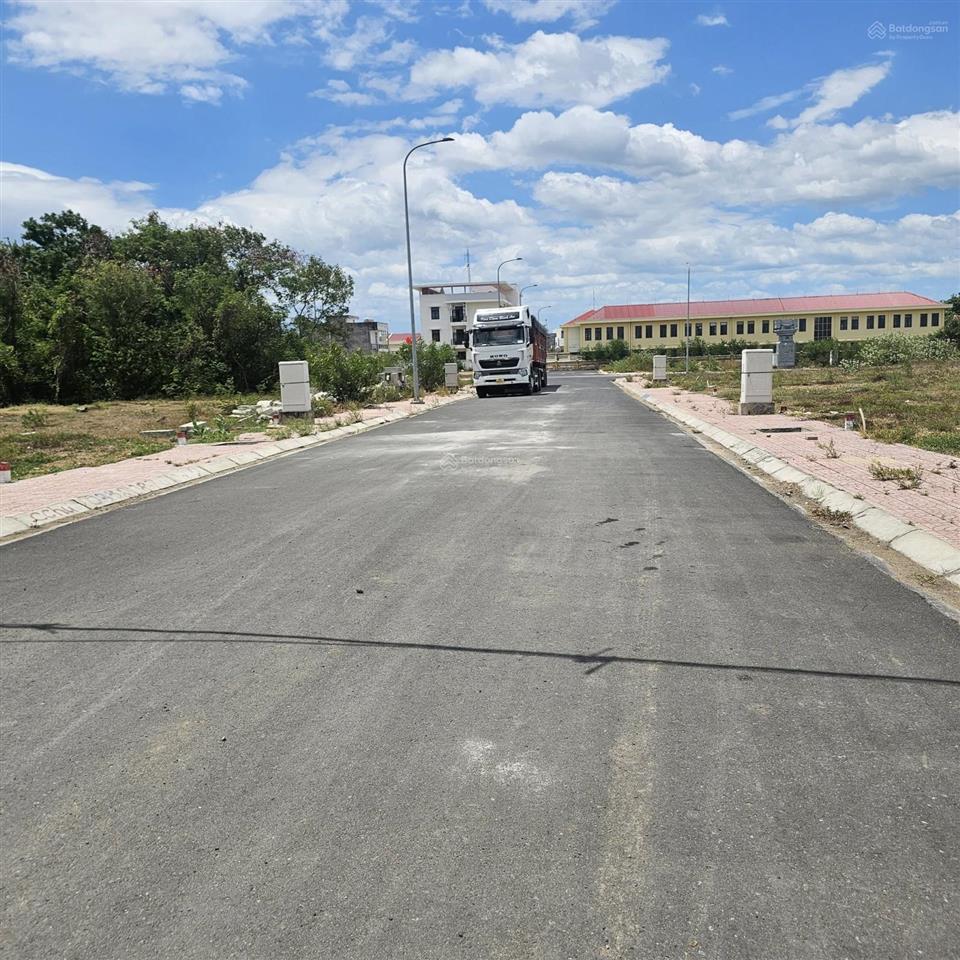 Bán lô đất mặt tiền đường hồng bàng (đường rộng 8m)