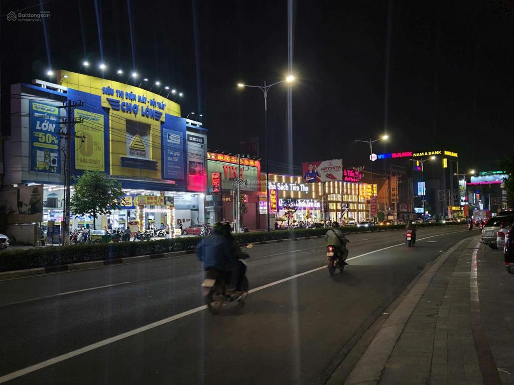 Mặt tiền đại lộ bình dương, chánh nghĩa vị trí hiếm nhất của tdm, 16x35m, thổ cư 95% giá tốt nhất