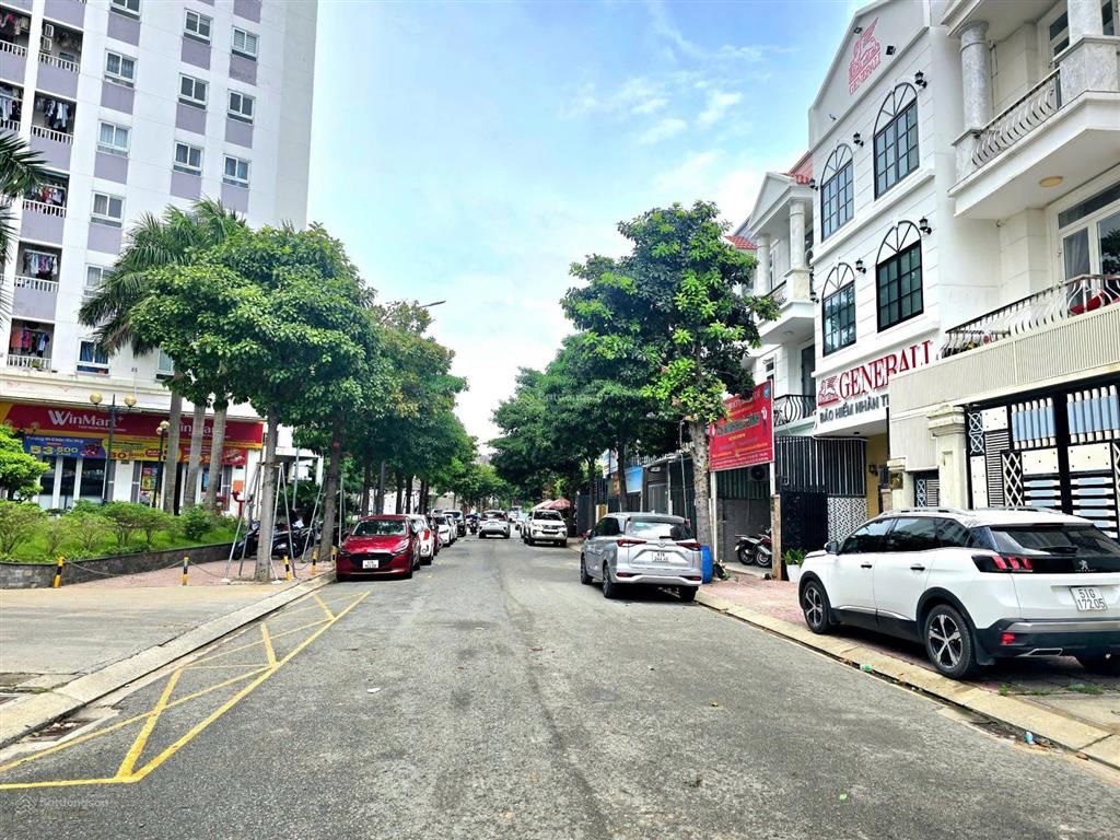 Bán nhà 1 trệt 2 lầu khu đô thị phúc đạt, 80m2 ngay chân chung cư cực kỳ đẹp giá tốt chỉ 6,2 tỷ