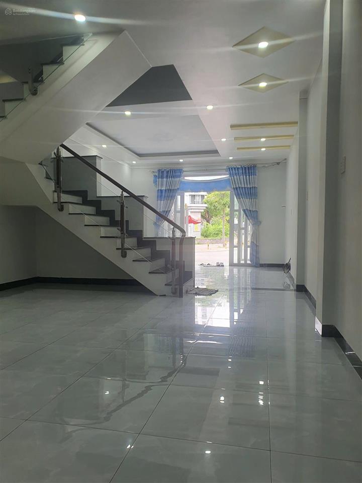 Bán nhà 1 trệt 2 lầu khu đô thị phúc đạt, 80m2 ngay chân chung cư cực kỳ đẹp giá tốt chỉ 6,2 tỷ