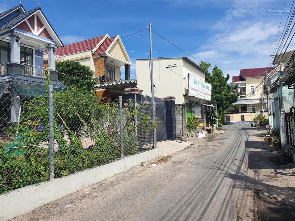 Đất xây biệt thự, khách sạn phường phú thọ ngay ngã 4 địa chất, đường nhựa 6m, 17x28 thổ cư 160m