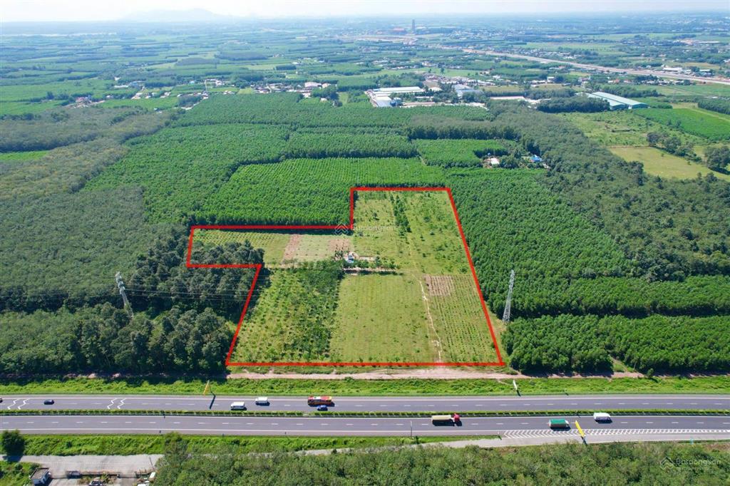 Cần bán gấp quỹ đất mặt tiền sân bay long thành tổng diện tích 46923,5m2 (170x300m), giá 118 tỷ