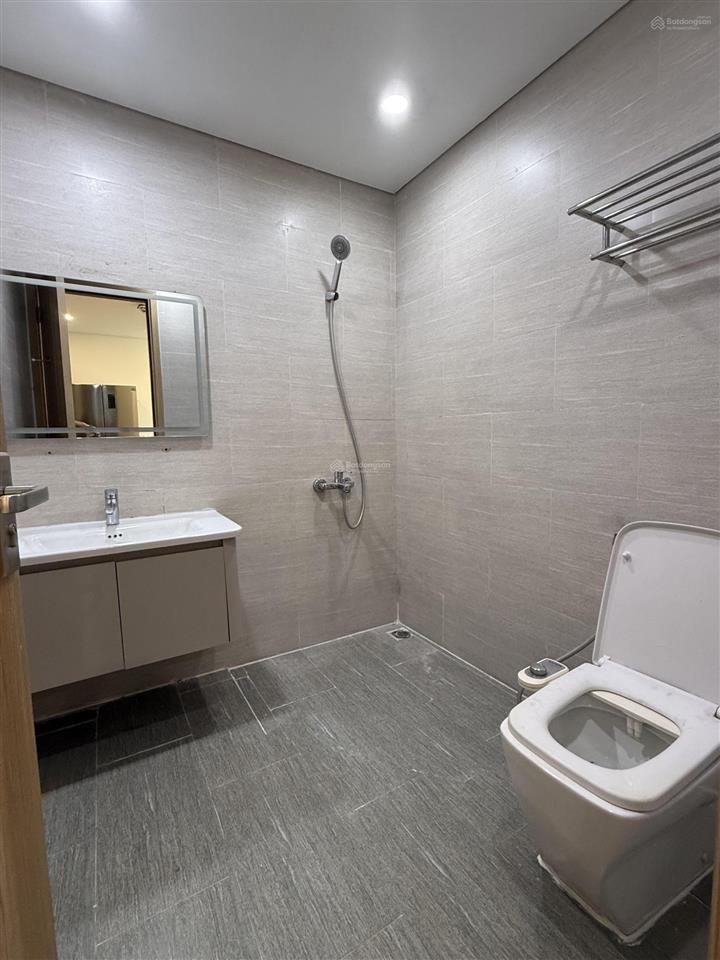 Bán căn góc 2pn fhome, giá siêu tốt thương lượng