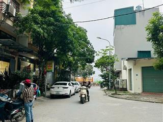 Cho thuê nhà lk dịch vụ hàng bè, 50m, 4 tầng, đường 10m có vỉa hè, cho hộ gd thuê hoặc vp công ty