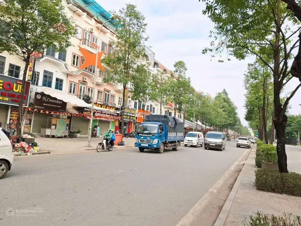 Bán biệt thự 170m2 ngõ 214 nguyễn xiển, thanh xuân, hà nội, giá ưu đãi 66,88 tỷ, 22m mặt tiền.