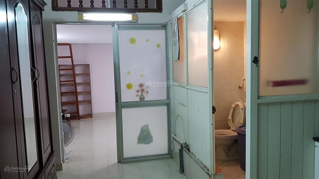 Có nhu cầu bán căn hộ tập thể a25 nghĩa tân  dt 35m2  giá bán 2,1 tỷ