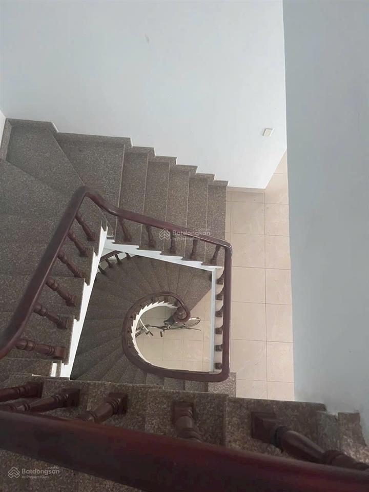 Bán shophouse 4pn, 6wc, 105m2 giá tốt tại huỳnh thúc kháng, phường bình dương, tphcm
