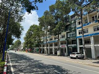 Cho thuê căn góc uni  town mặt tiền đường lê hoàn 5pn, 6wc, 160m2 ở uni  town, 30 triệu vnd