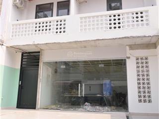Chdv ngay chợ hạnh thông tây, gò vấp mới 100% full nội thất 22 m2 = 4.5 tr, 35 m2 = 5.5 tr