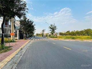 Bán gấp lô đất tdc phú mỹ, thông thoáng, khu dân cư đông đúc, đủ tiện ích xung quanh