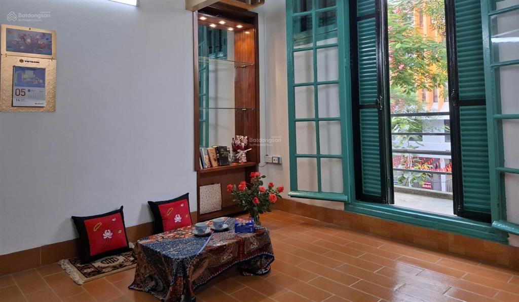 Chính chủ bán căn hộ trong biệt thự pháp cổ 83 nguyễn thái học, p. điện biên, q. ba đình, hà nội