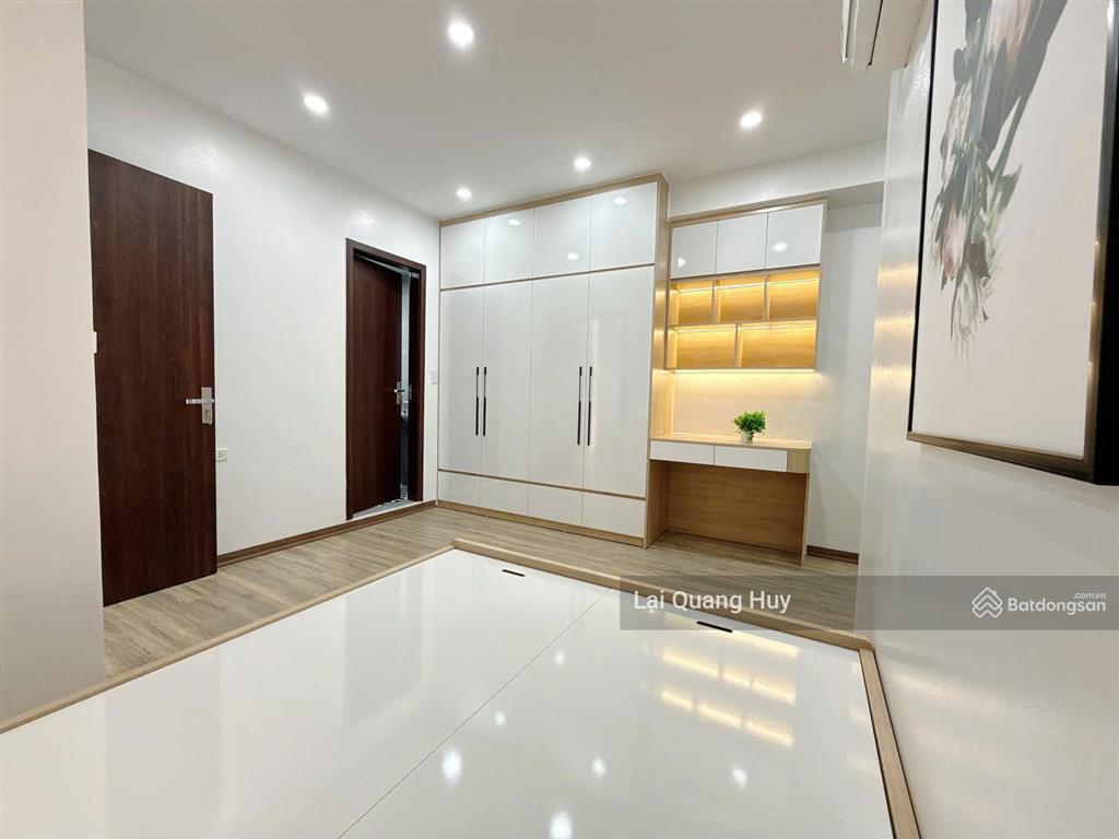 Bán căn 3 pn, 2wc. s= 70m. full đồ. dự án chung cư đai kim building, bắc linh đàm.