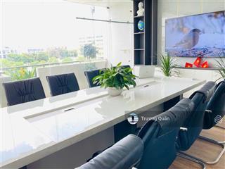 Cho thuê văn phòng full nội thất vào làm việc ngay, vị trí đẹp kđt vạn phúc city giá 9 triệu/tháng.