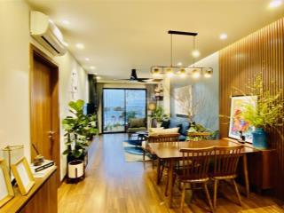 Chính chủ cần bán gấp căn góc 84 m2, 2n 2 vs view hồ, full nội thất đẹp.  0934 623 ***