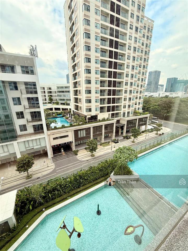 Bán the horizon phú mỹ hưng 3 phòng ngủ 106m2 view hồ bơi nội thất cơ bản mới 100%
