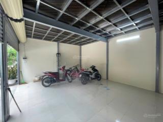 Cho thuê nhà mới, 40m2 x 2 tầng, xe 15 tấn đỗ cửa, sàn đá hoa, giá 8 triệu/tháng