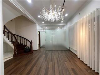 Giảm gần 10 tỷ bán gấp biệt thự sân vườn trung tâm quận 10