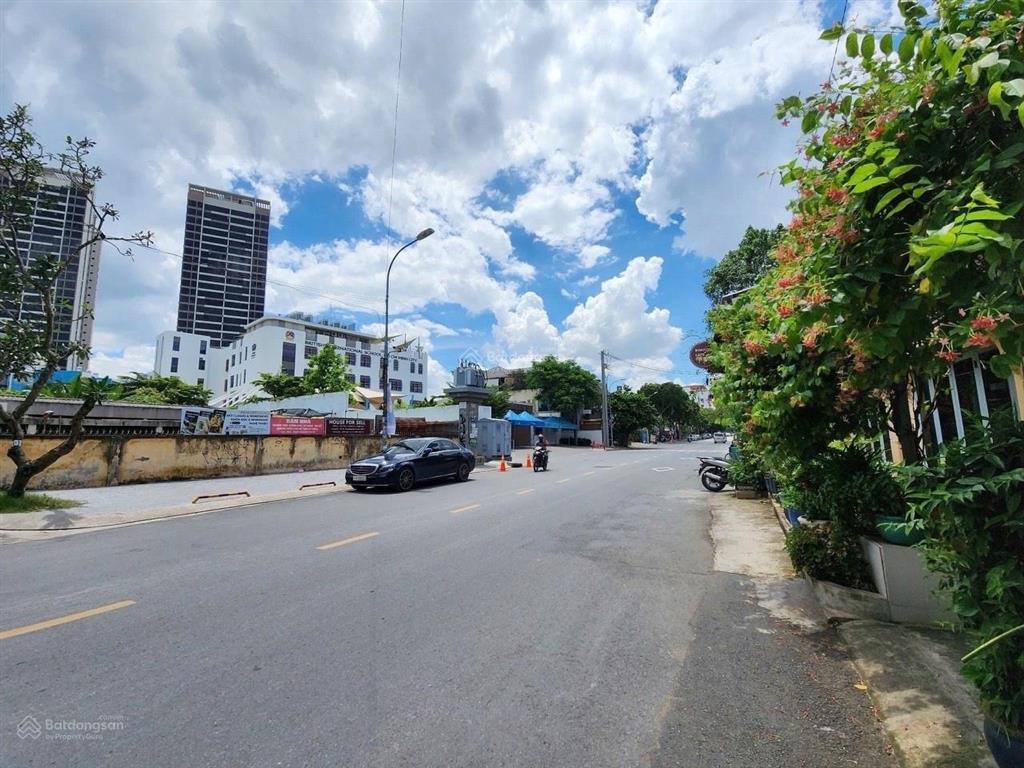 Bán lô đất mặt tiền số 99 đường thảo điền, q2 220 tỷ (siêu phẩm không thể bỏ qua)