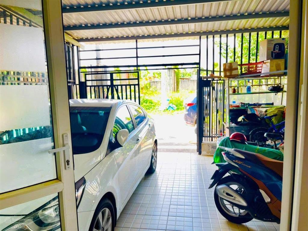 Bán nhà 1 trệt 1 lầu kdc đẹp an ninh sân oto nhà hoàn công lái thiêu thành phố hồ chí minh mới