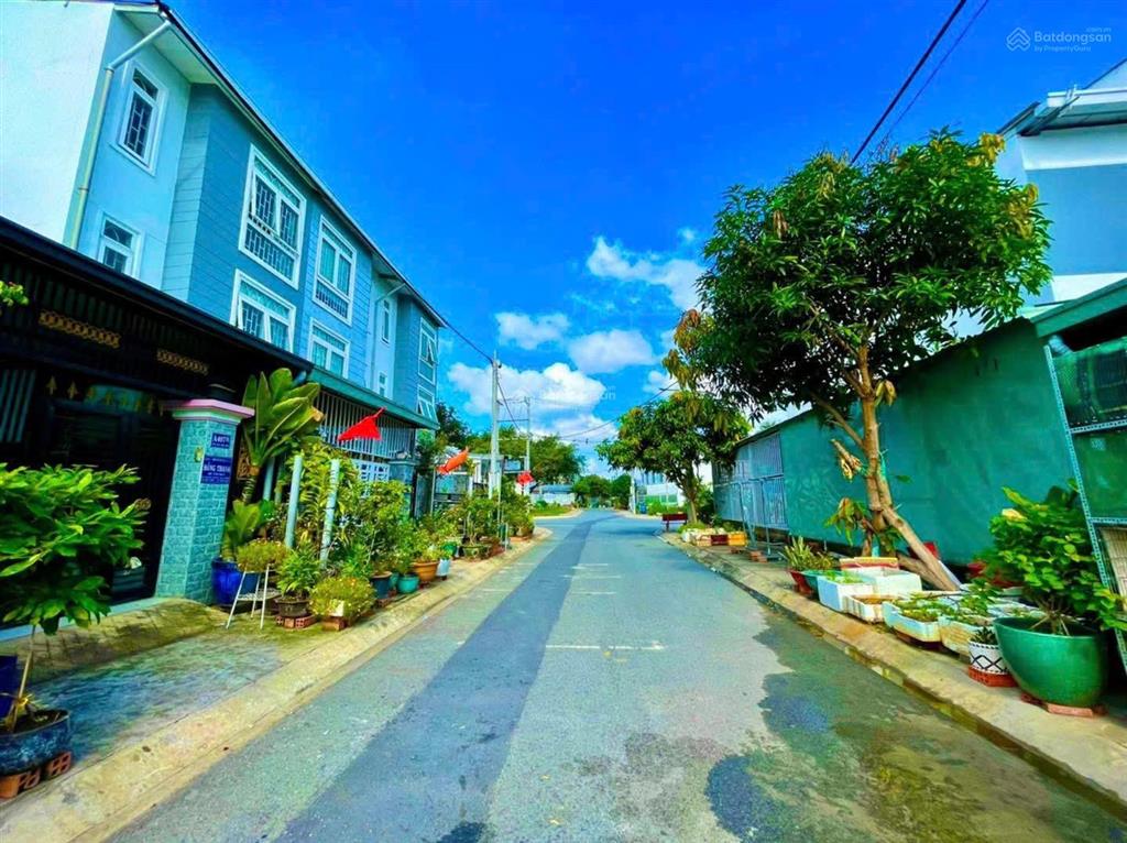 Bán nhà 1 trệt 1 lầu kdc đẹp an ninh sân oto nhà hoàn công lái thiêu thành phố hồ chí minh mới