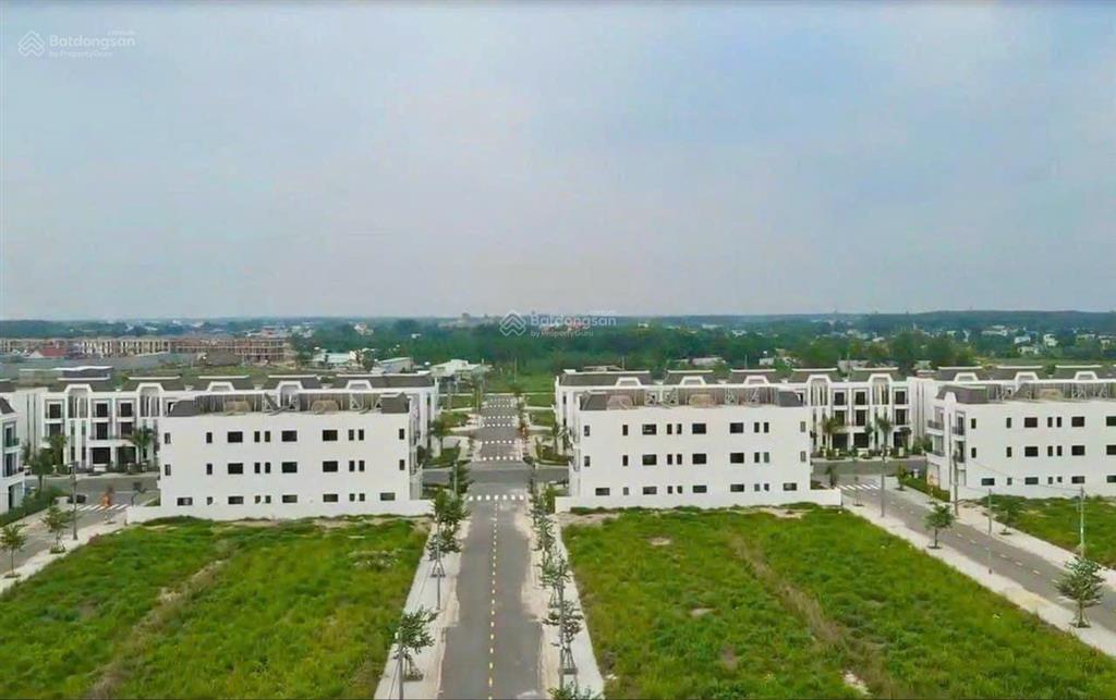 1 lô duy nhất 575 triệu/75m2, đã có sổ hồng riêng  chính chủ 0906 443 ***