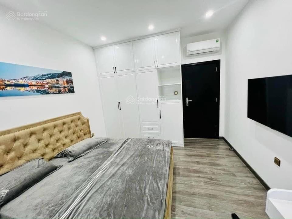 Cho thuê nhà 100m2 x 3 tầng, 3 pn 4wc 6 triệu/tháng  chính chủ 0906 443 ***