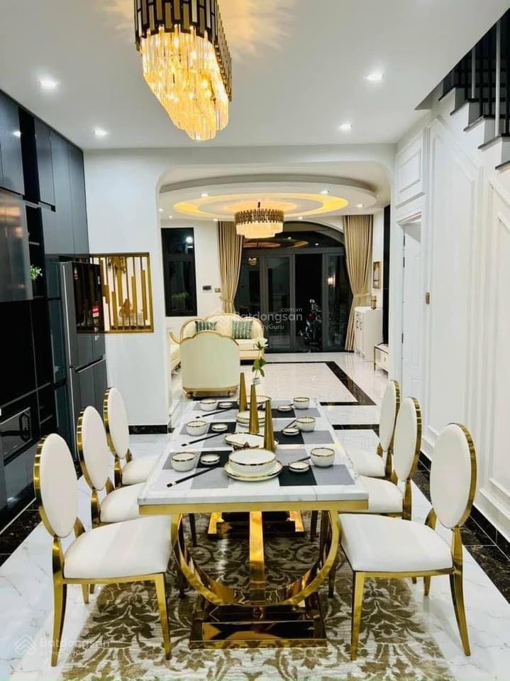 Cho thuê nhà 100m2 x 3 tầng, 3 pn 4wc 6 triệu/tháng  chính chủ 0906 443 ***