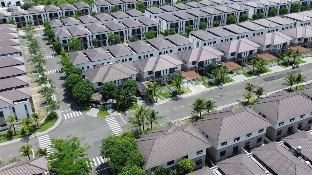 Ngộp bán 1 tỷ 750 triệu căn 100m2 1 trệt 1 lầu, đã có sổ  0906 443 ***
