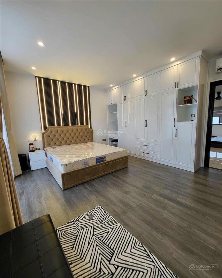 Cho thuê nhà 100m2, giá 8 triệu/th, 3 tầng 3pn, 4wc đối diện kcn chơn thành. gọi 0906 443 *** đi xem