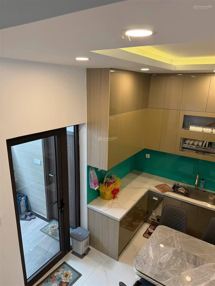 Cho thuê nhà giá 10 triệu/th 4pn, 5wc đối diện kcn chơn thành  gọi 0906 443 *** đi xem