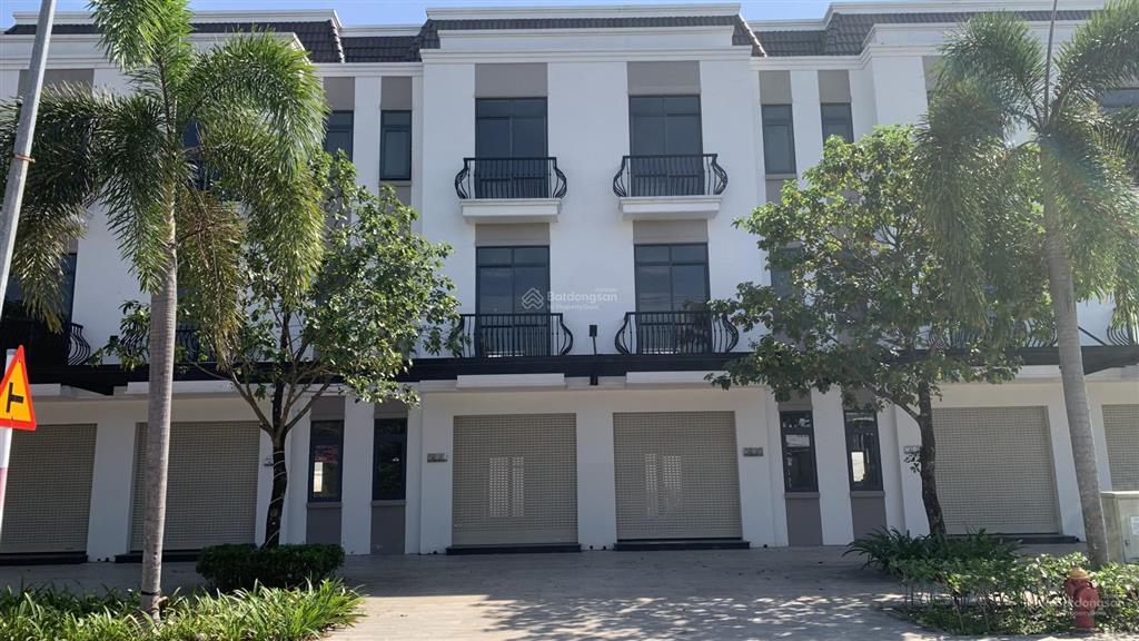 Ngộp! bán shophouse 2 tỷ 300 triệu 125m2 1 trệt 2 lầu, đã có sổ  gọi chính chủ 0906 443 *** đi xem