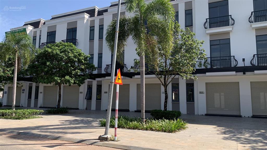 Ngộp! bán shophouse 2 tỷ 300 triệu 125m2 1 trệt 2 lầu, đã có sổ  gọi chính chủ 0906 443 *** đi xem