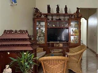 Vị trí đẹp, đi bộ ra biển. nhà hẻm hùng vương, trung tâm nha trang 61m2, đường ô tô giá chỉ 8.5tỷ