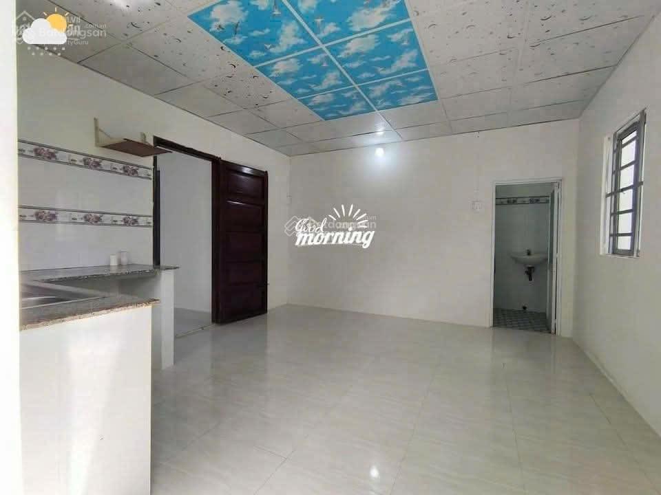 Giảm 200tr bán đất tặng nhà cấp bốn còn mới , gần chợ vĩnh ngọc nha trang. dt 134m2 ngang 7m