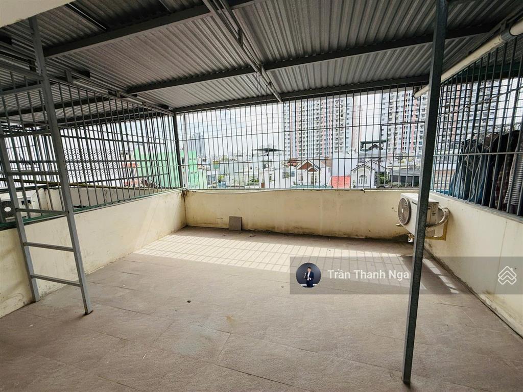 Bán tòa nhà đang kinh doanh căn hộ đường lớn 16m 10 căn hộ  gần biển nha trang  khai thác ngay