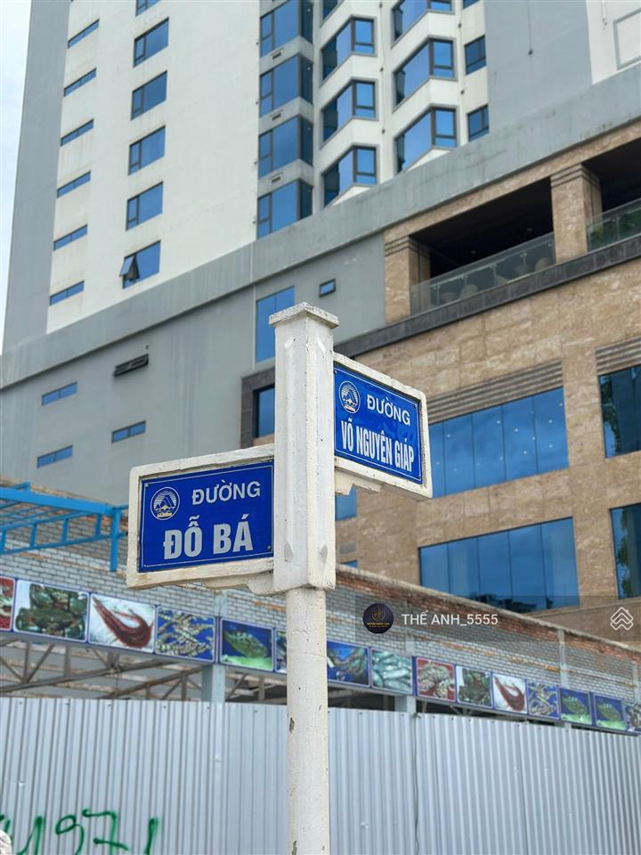 Đất biển. khu phố tây an thượng. đường 10.5m thông biển. đang có hđ thuê 88tr/tháng