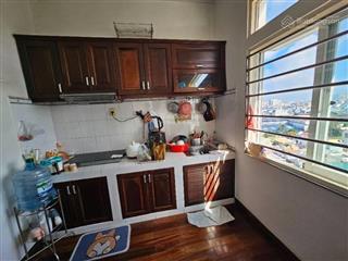 Chung cư 312 lạc long quân quận 11 cần bán nhanh căn 2 phòng ngủ lầu trung có sổ hồng giá tốt