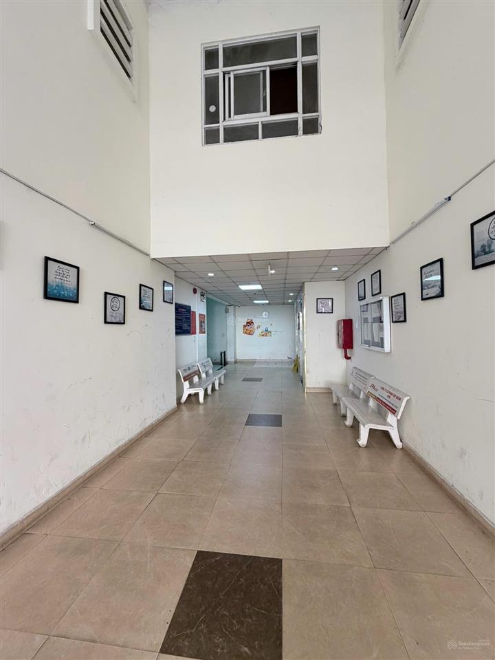 Chính chủ bán căn hộ khang gia gò vấp 70m2, 2 phòng lô c có sổ hồng giá 2.8 tỉ sđt 0901 255 ***