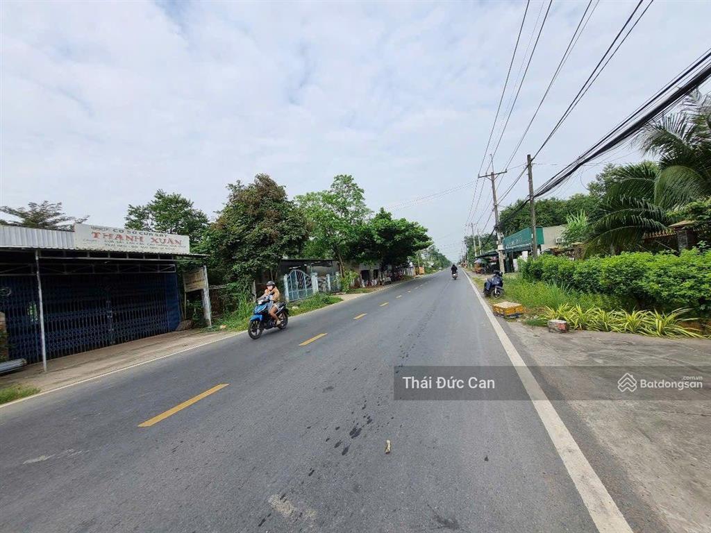 Bán đất mặt tiền tỉnh lộ 15, xã an phú, diện tích 914m2 = 11m x 83m, có 150m2 thổ cư