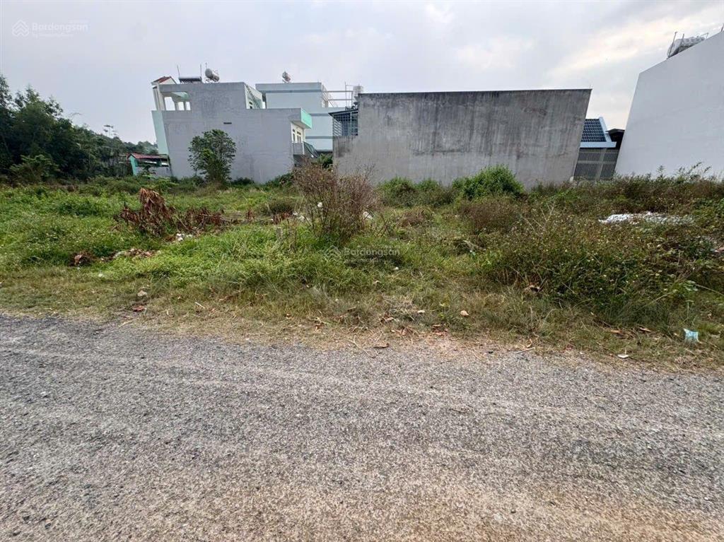 Bán đất thị trấn củ chi, đường đá thông, dt=5x21 thổ cư hết đât, giá chỉ 2,650 tỷ gần chợ trường